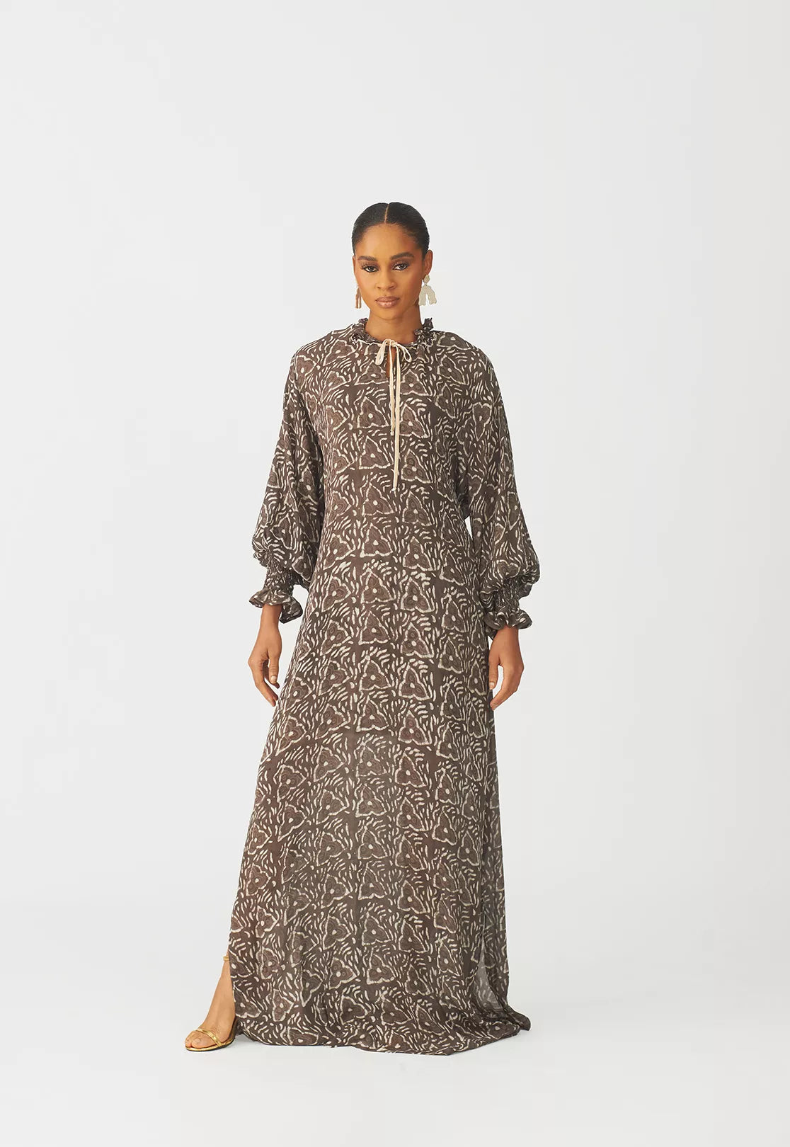 Ihunanya indigo floral kaftan