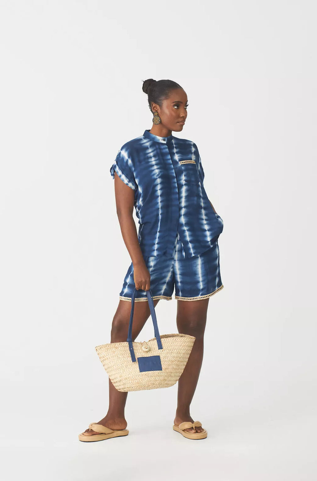 Kwelaku Raffia Tote (blue)