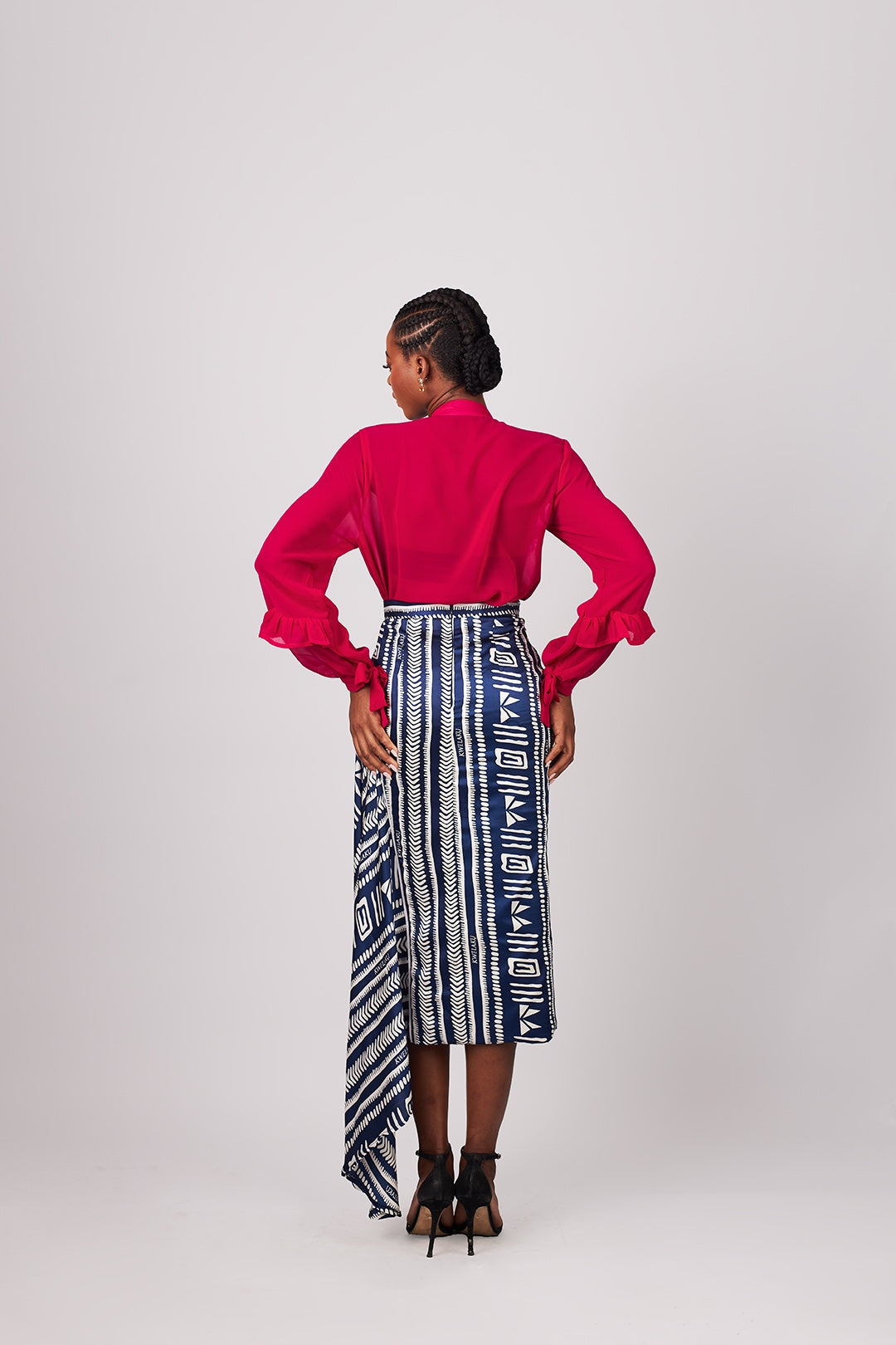 Monogram Geometric ruched midi skirt — view 3 — Kwelaku
